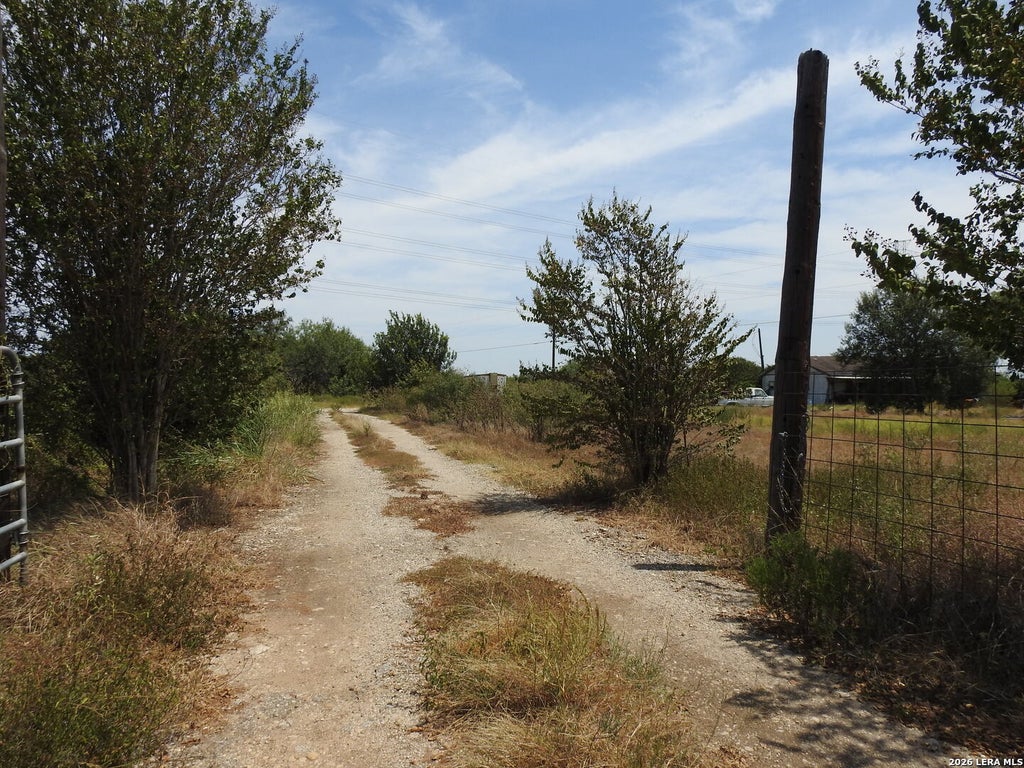 Photo of 3551 Fm 775, Seguin, TX 78155 (MLS # 2012089)
