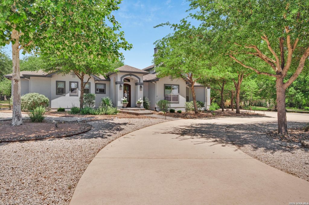 Photo of 10319 Oak Forest, New Braunfels, TX 78132 (MLS # 1967164)