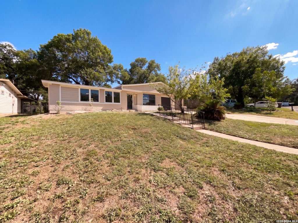 Photo of 222 COLEBROOK DR, San Antonio, TX 78228 (MLS # 2008735)