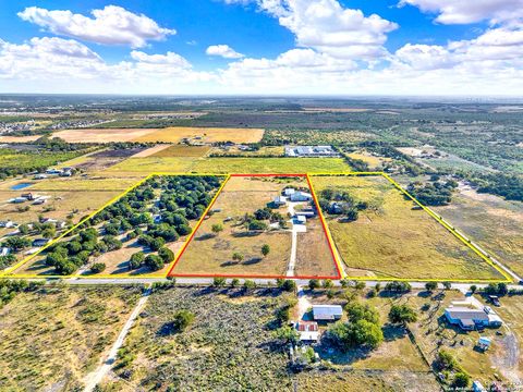 6776 Green Valley Cibolo TX 78108