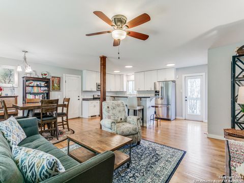 107 BLAKELEY DR San Antonio TX 78209