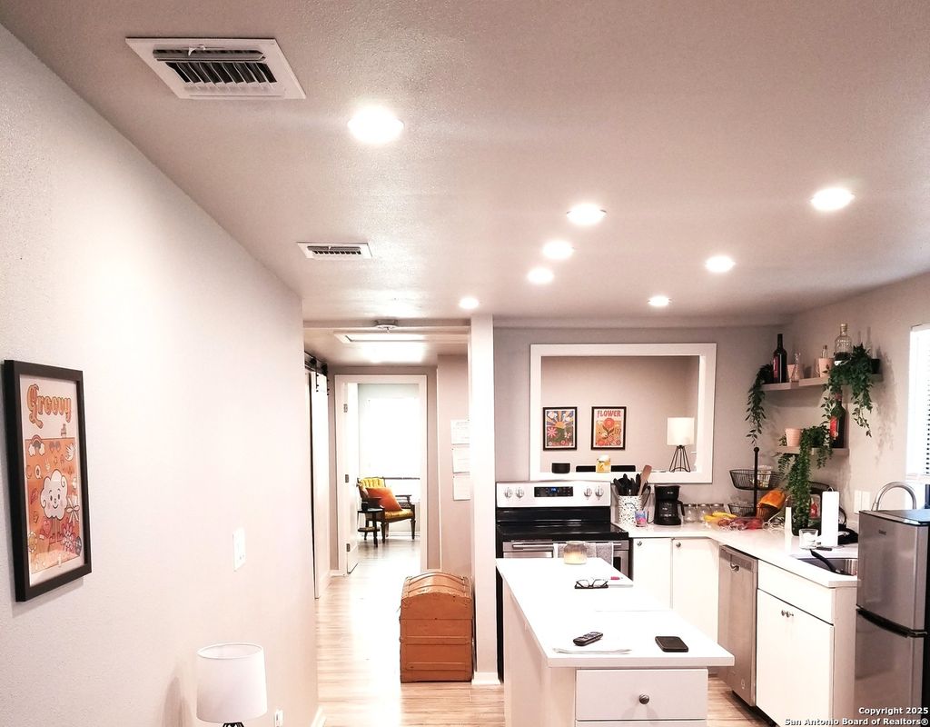 Photo of 226 victor St., San Antonio, TX 78209 (MLS # 1930301)