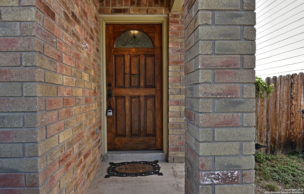 Photo of 11250 DUBLIN WOODS, San Antonio, TX 78254 (MLS # 1899020)