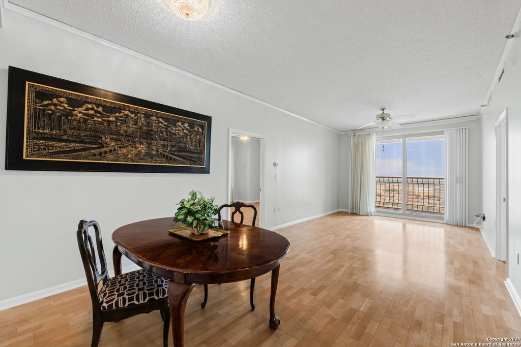 Photo of 1 Towers Park Ln 1108 #1108, San Antonio, TX 78209 (MLS # 1870322)