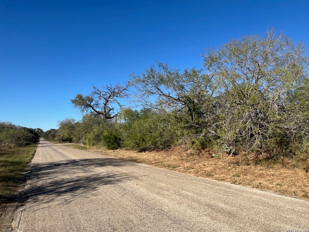 Photo of 0 Red Barn Rd, Poteet, TX 78065 (MLS # 1940176)