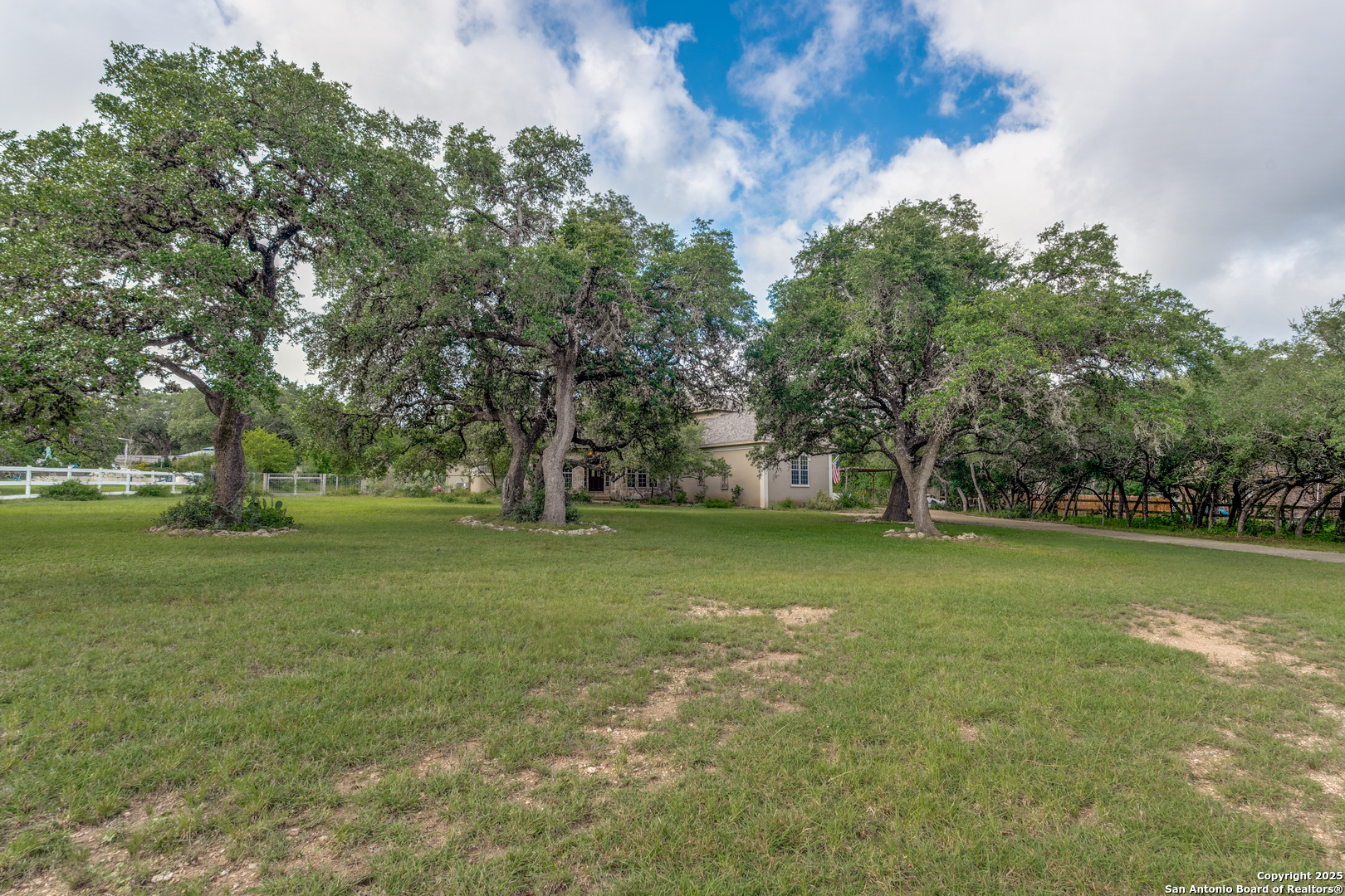 8520 Fair Oaks