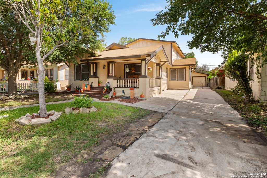 Photo of 439 E French Pl, San Antonio, TX 78212 (MLS # 2014504)