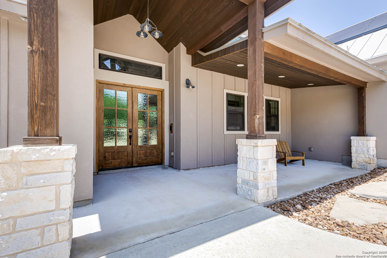 1158 River Way