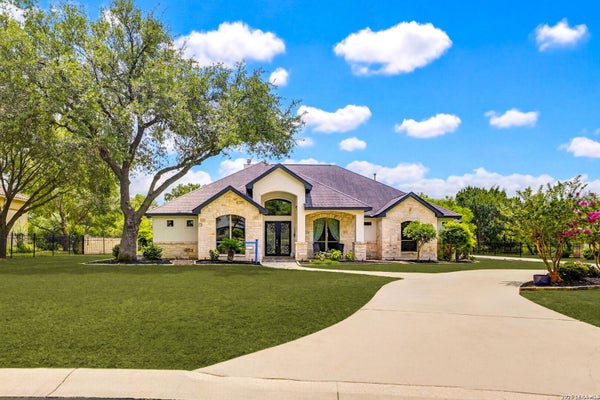 8211 WILD WIND PARK, GARDEN RIDGE, TX 78266 - Image 2b375b1bd0ec251cd33b3128db28bf0f/2300432041