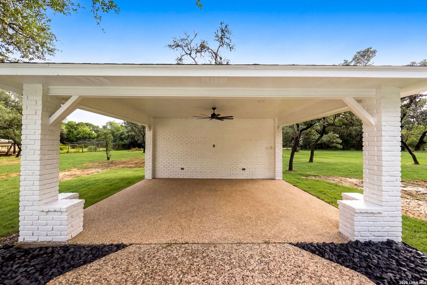 412 Cliffside Dr