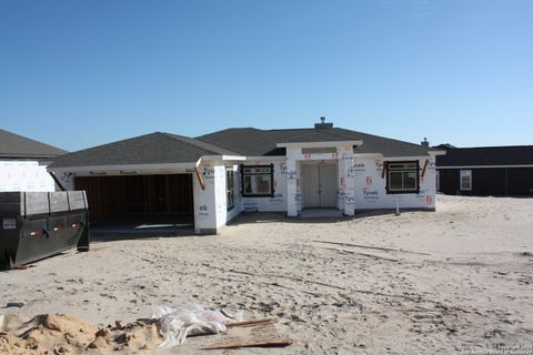 A home in La Vernia