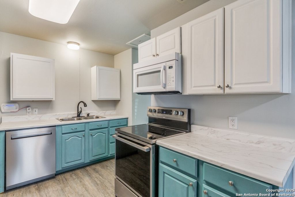 Photo of 122 Karm St, Castroville, TX 78009 (MLS # 1915993)