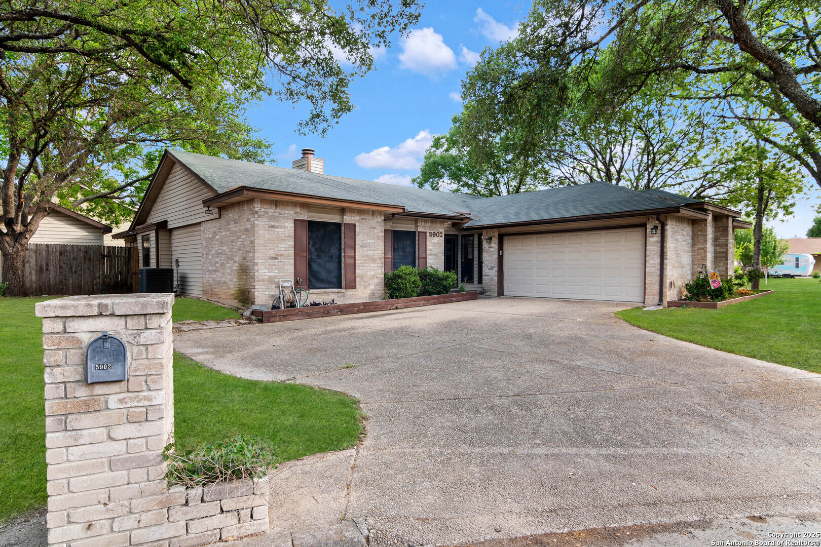 5902 Spring Country