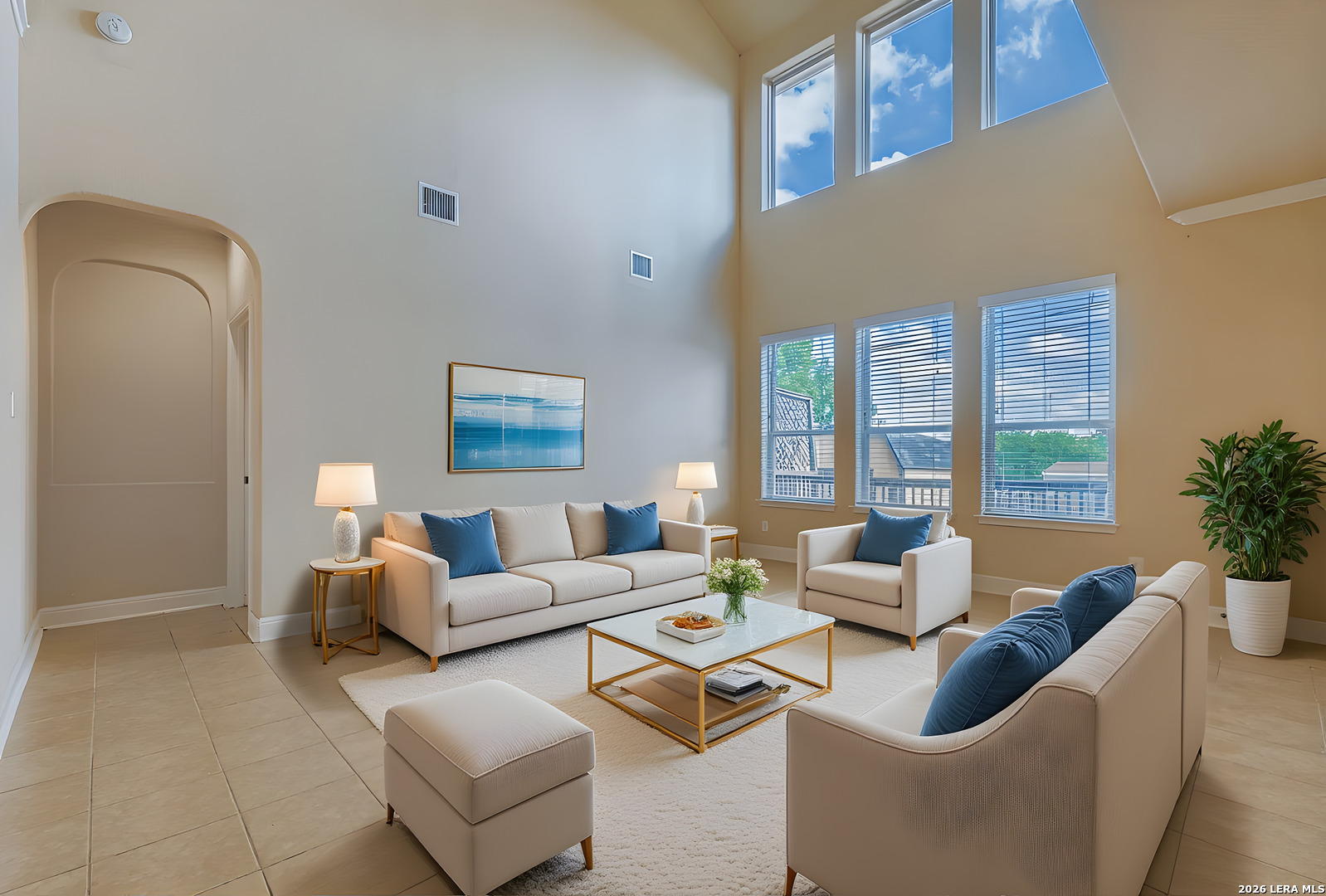 220 Heavenly View