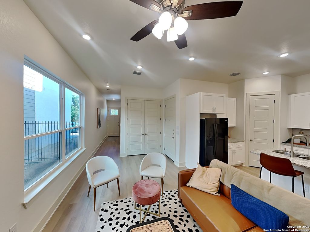 Photo of 5142 Kelwood 103 #103, San Antonio, TX 78250 (MLS # 1913861)