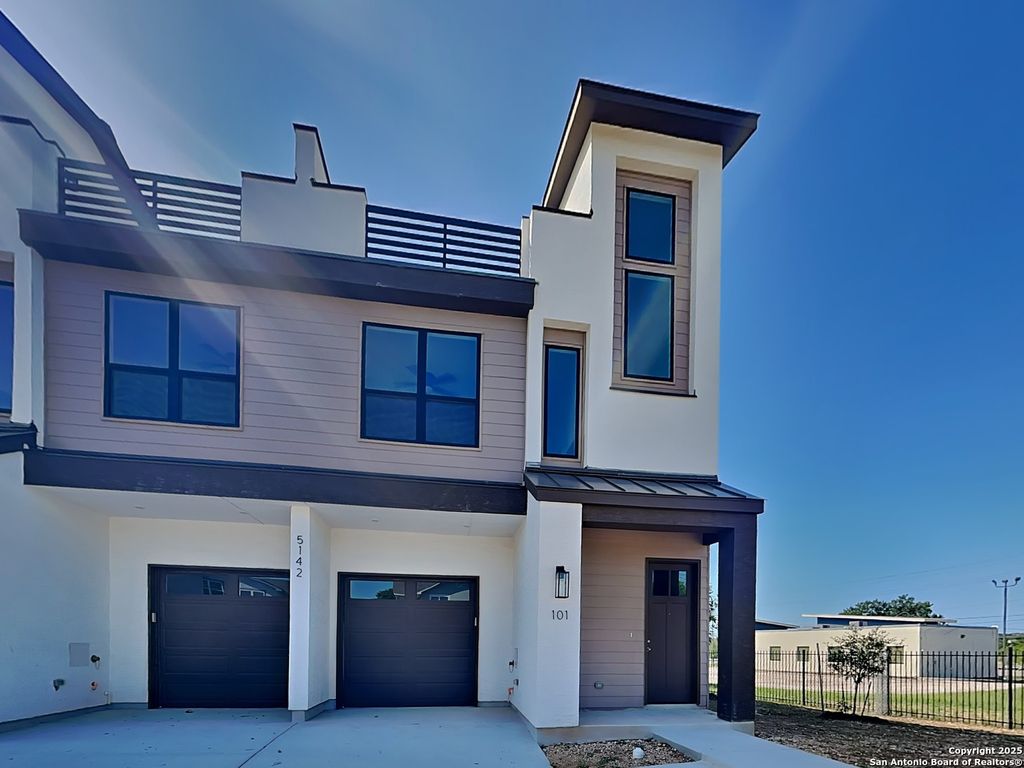 Photo of 5142 Kelwood 103 #103, San Antonio, TX 78250 (MLS # 1913861)