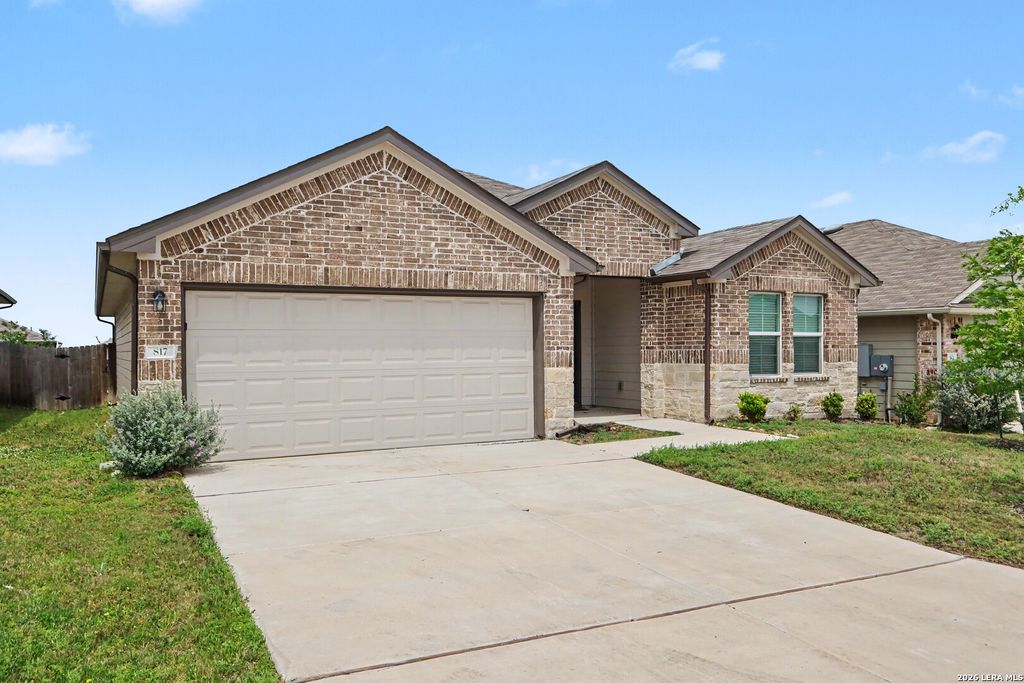 Photo of 817 Pronghorn Trail, Seguin, TX 78155 (MLS # 1959896)