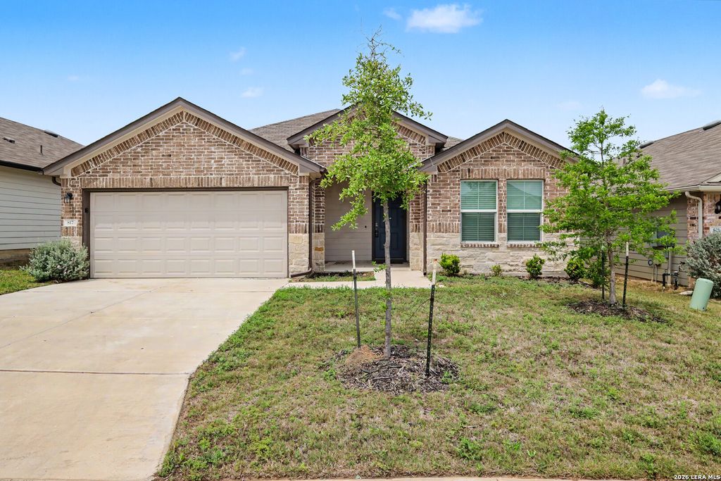 Photo of 817 Pronghorn Trail, Seguin, TX 78155 (MLS # 1959896)