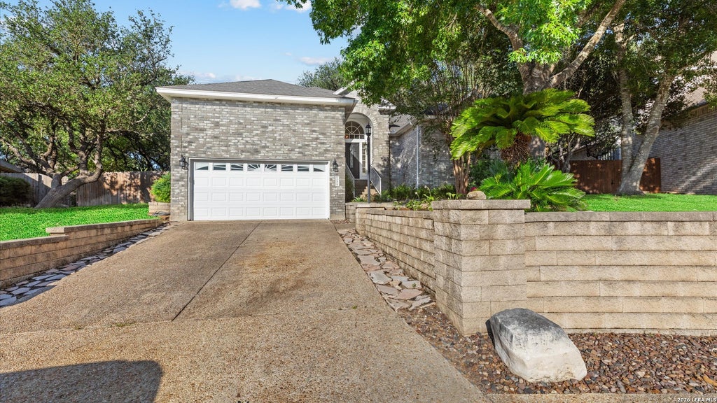Photo of 17910 AUTUMN KNL, San Antonio, TX 78258 (MLS # 1994407)
