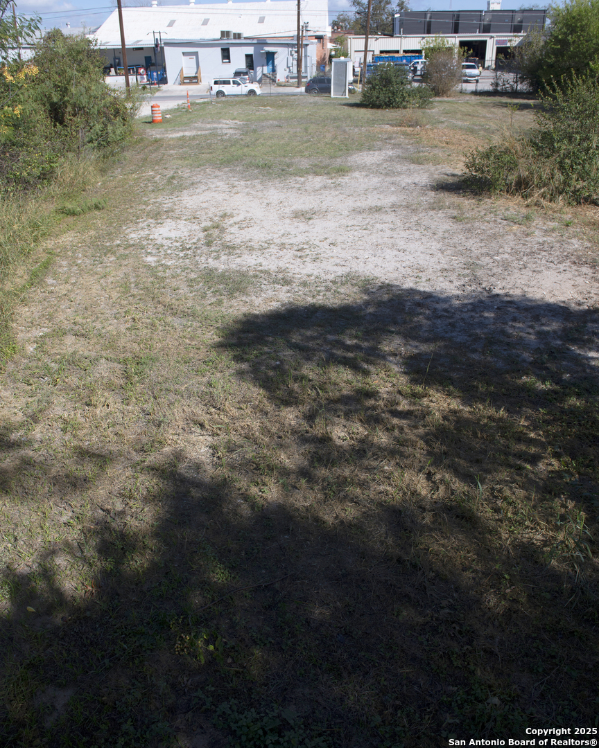 116, 118, 120 Lone Star