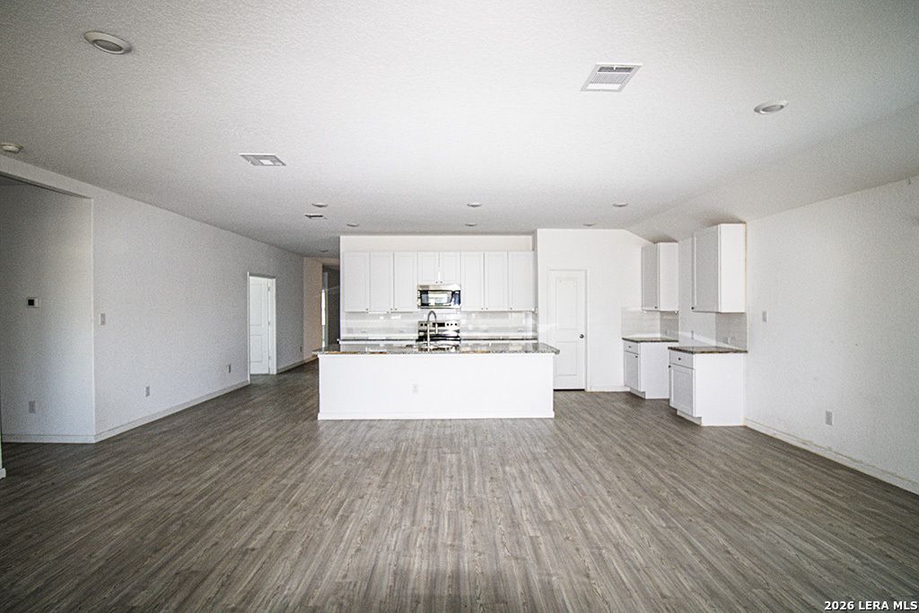 Photo of 2700 SAN MARTIN LN, Seguin, TX 78155 (MLS # 1960377)