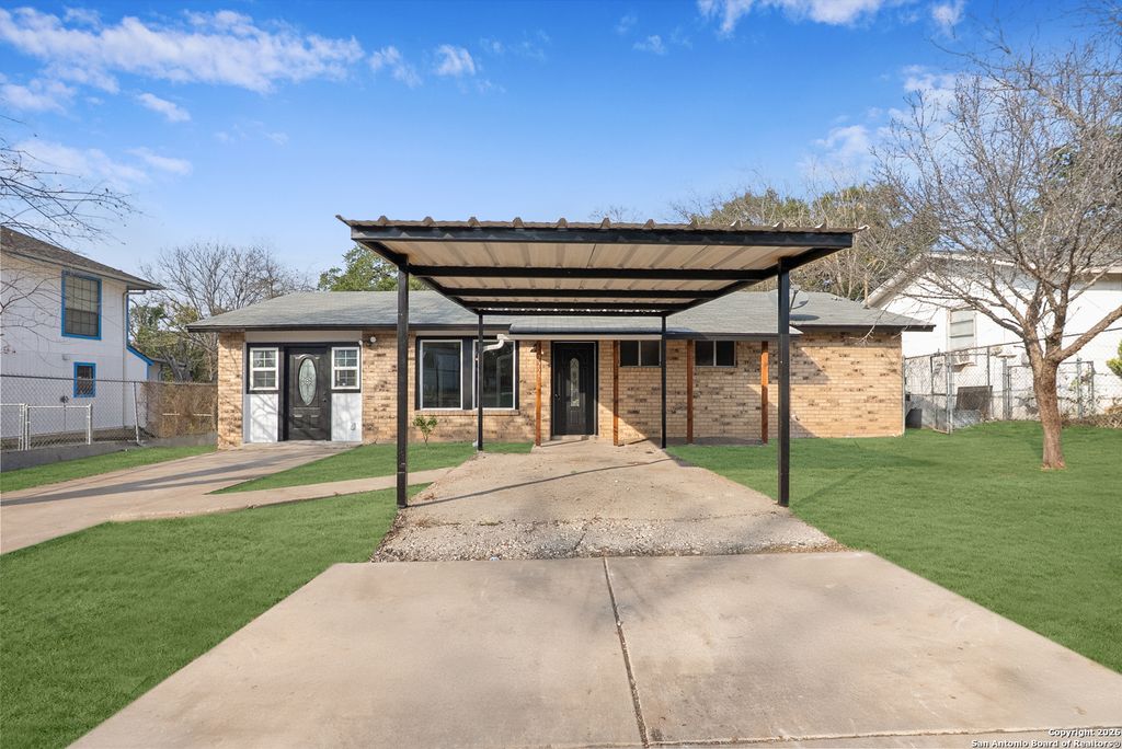 Photo of 2227 HICKS, San Antonio, TX 78210 (MLS # 1932201)
