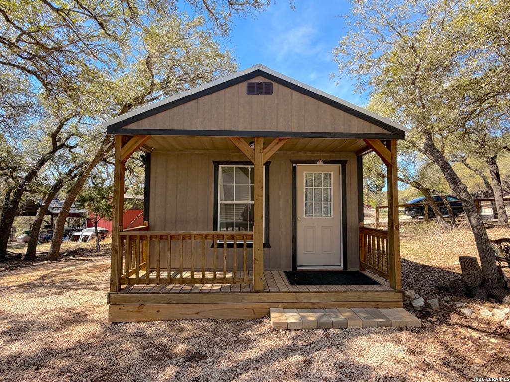 Photo of 1660 AND 1648 Westview Court Drive, Canyon Lake, TX 78133 (MLS # 1946318)
