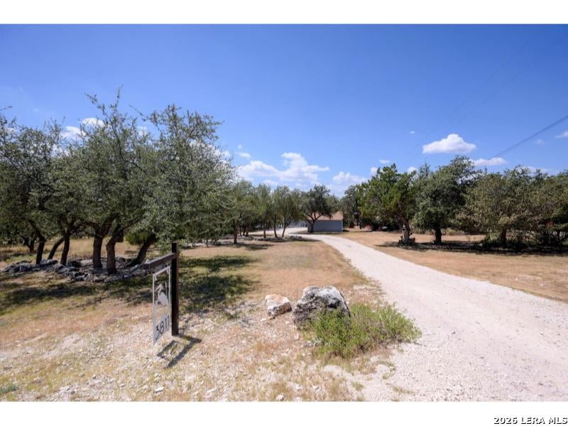 3811 POTTERS CREEK RD
