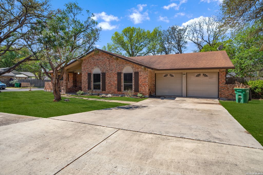 Photo of 10902 Grand Haven Dr, San Antonio, TX 78239 (MLS # 1957359)