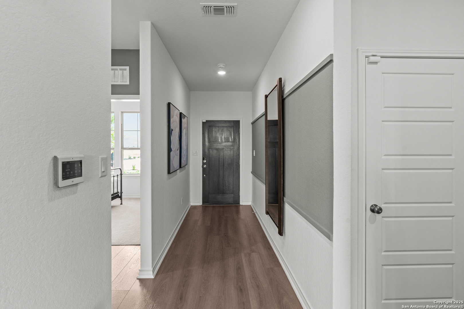 Search 502 Nightingale Avenue