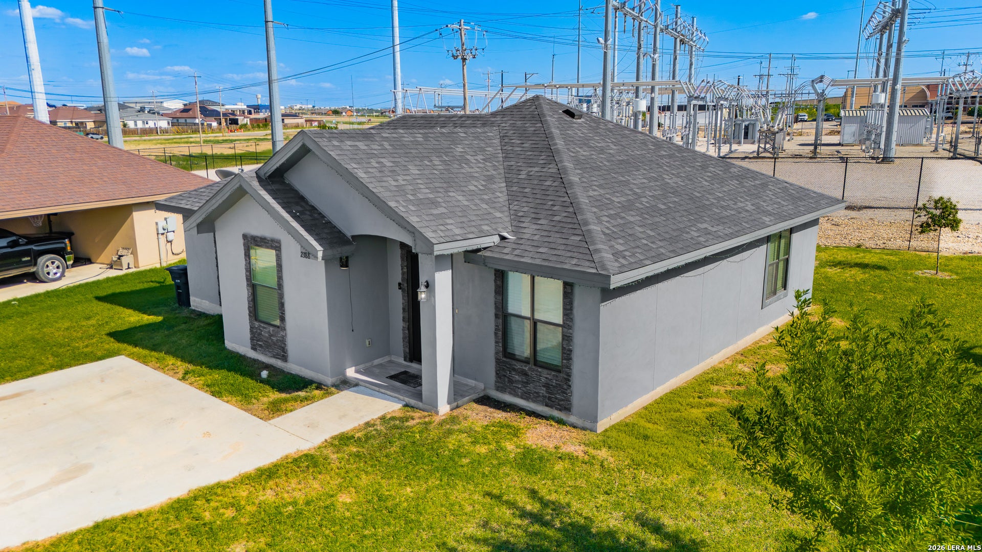 2388 Oak Breeze Circle