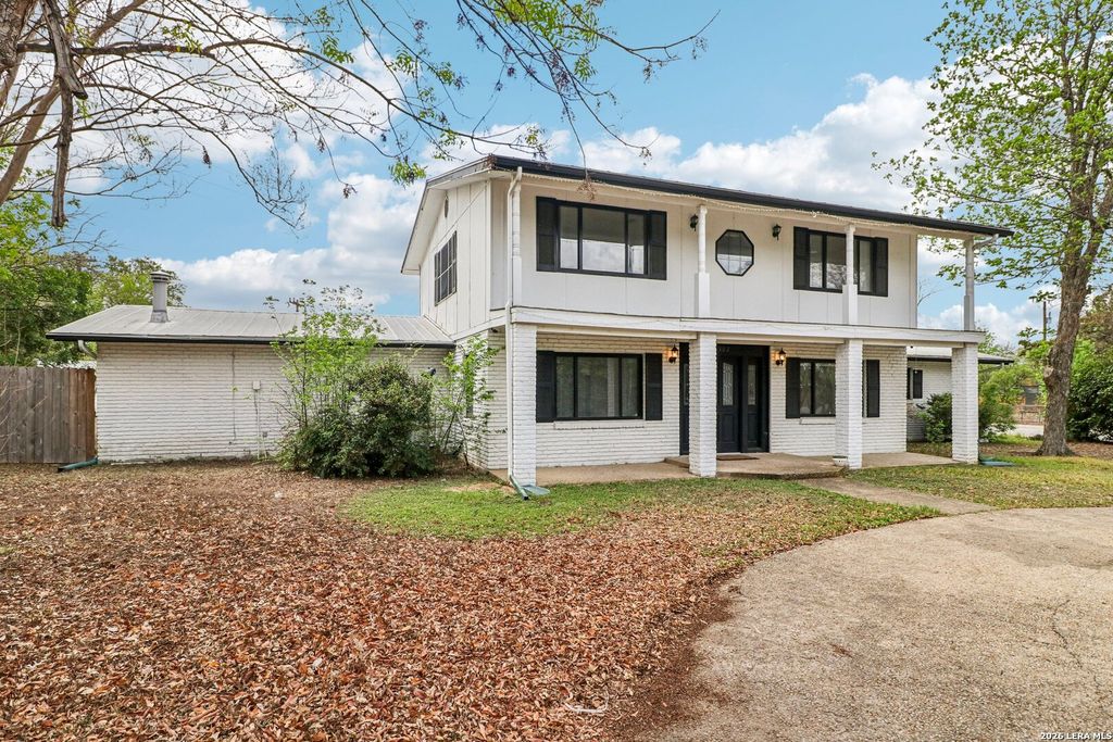 Photo of 302 WEATHERCOCK LN, Windcrest, TX 78239 (MLS # 1957769)