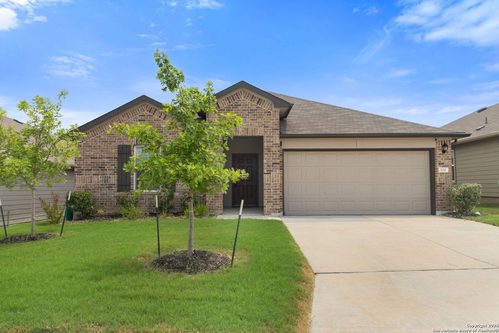 Photo of 832 Pronghorn Trail, Seguin, TX 78155 (MLS # 1887717)