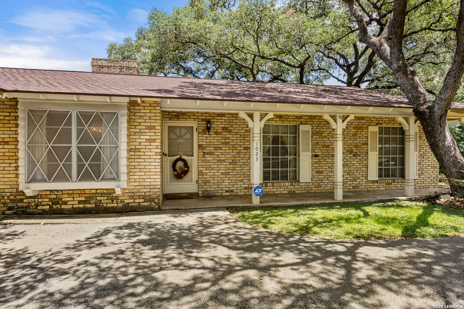 1023 MELISSA DR