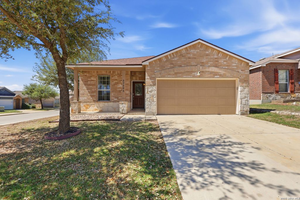 Photo of 27203 Rio Bank, Boerne, TX 78015 (MLS # 1951321)