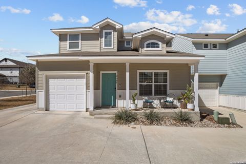 2047 Silver Oaks San Antonio TX 78213