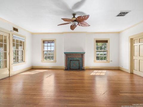 235 E Huisache Avenue #1202 San Antonio TX 78212