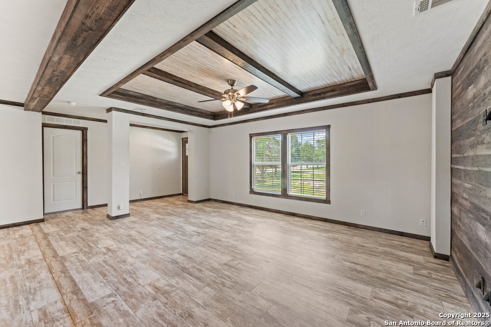 306 Wren Cir