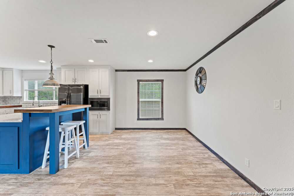 306 Wren Cir