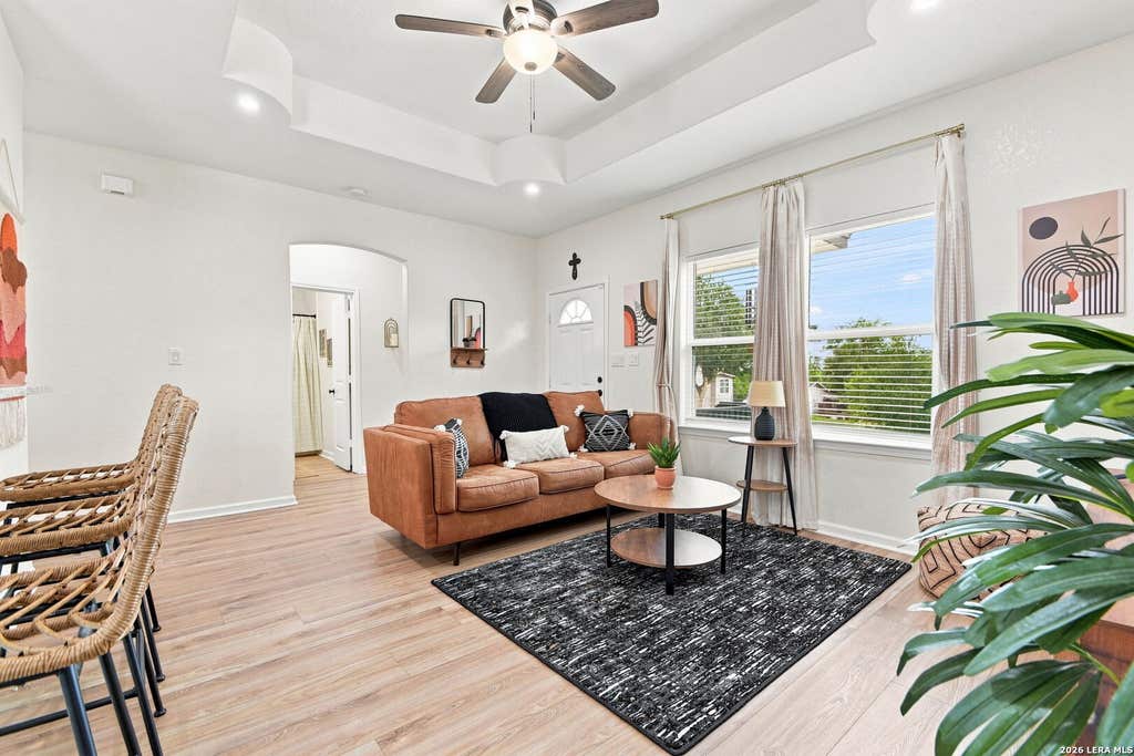 Photo of 206 CHICKERING AVE, San Antonio, TX 78210 (MLS # 2006142)