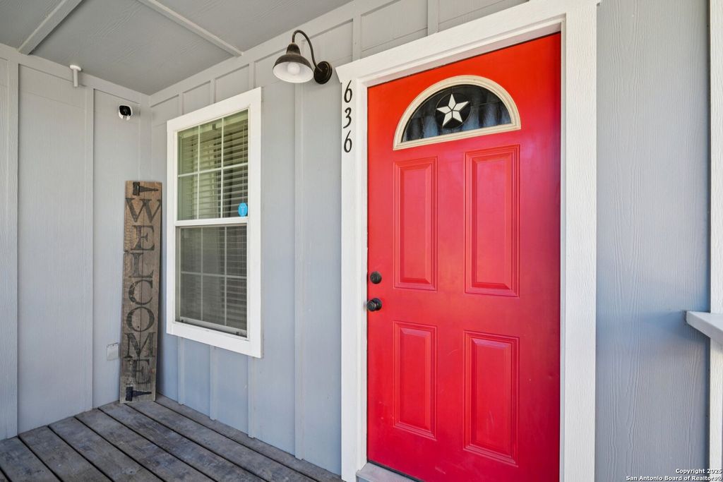 Photo of 636 Skyline Dr, Bandera, TX 78003 (MLS # 1919844)