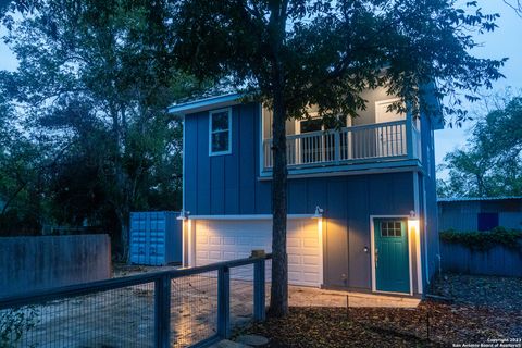 114 Glenwood Ct 2 San Antonio TX 78210