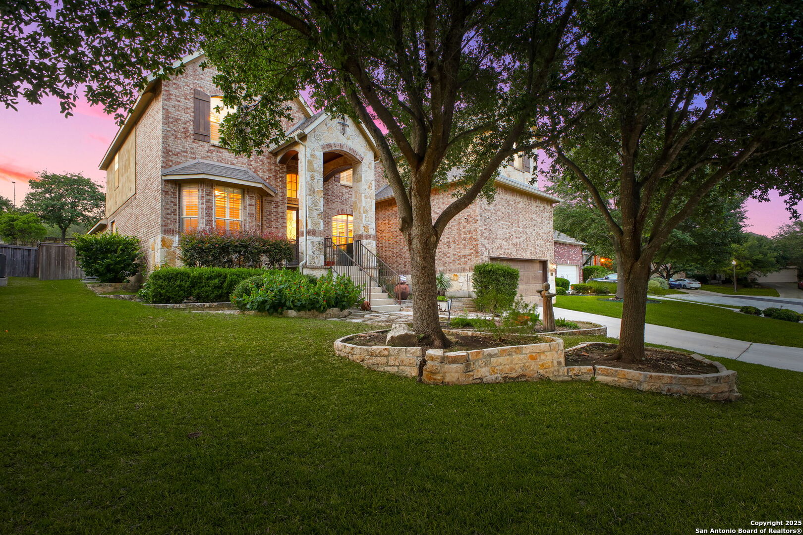 3623 Pinnacle Dr