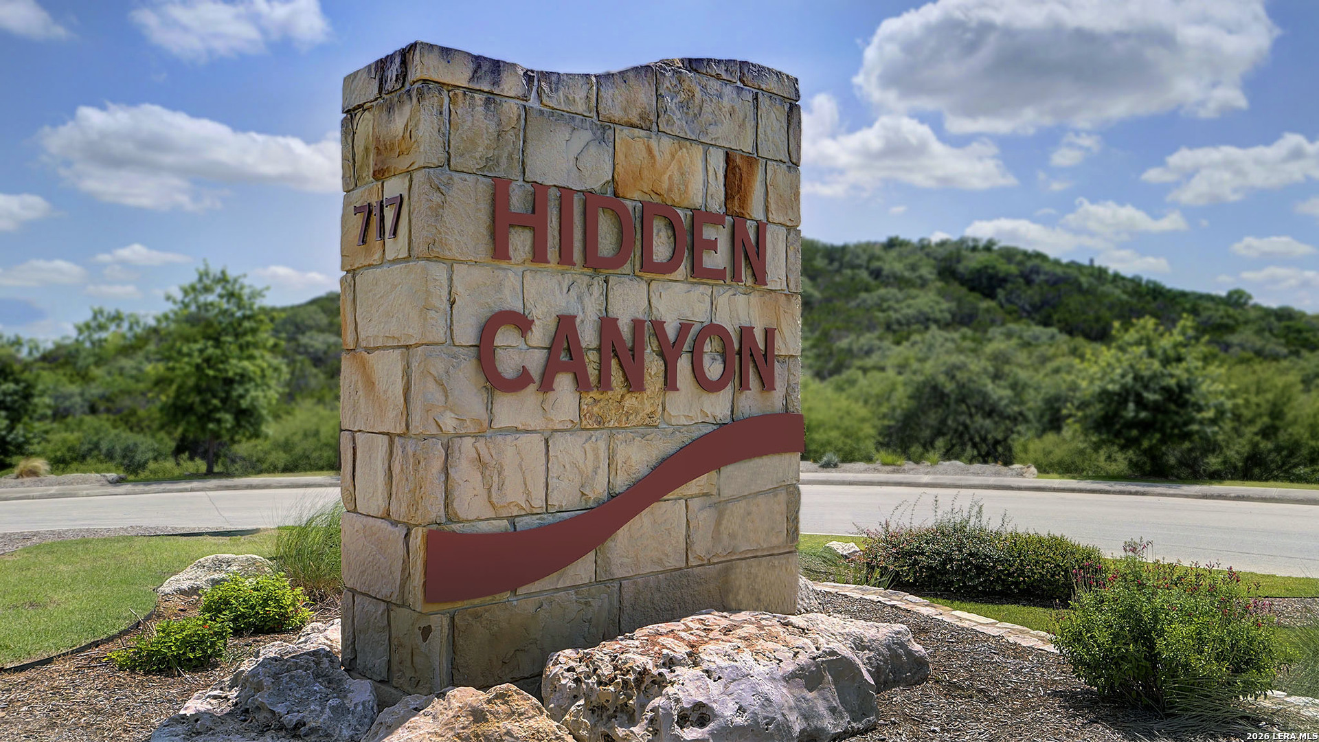 411 Canyon Heights
