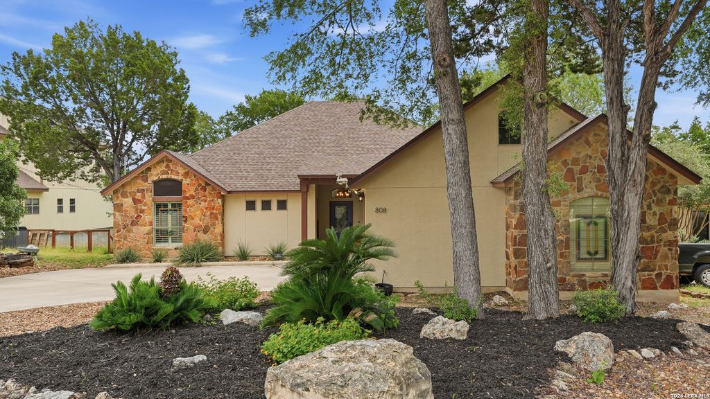 Photo of 808 ELMWOOD CV, New Braunfels, TX 78130 (MLS # 1968590)