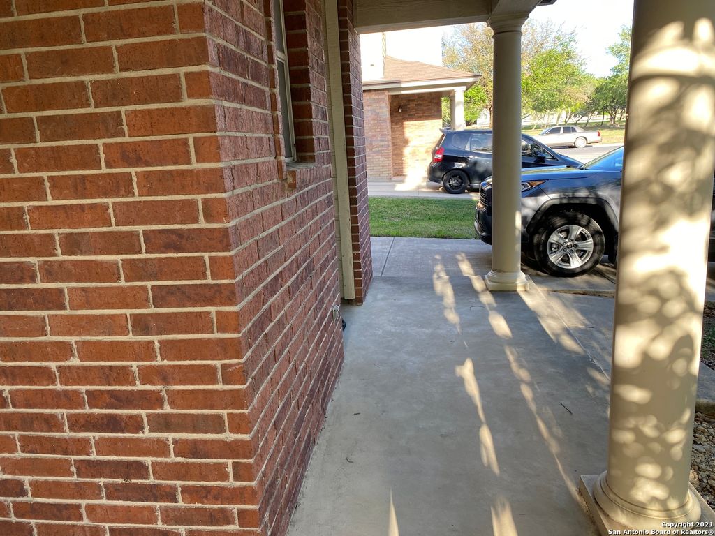 Photo of 107 AGENCY OAKS, San Antonio, TX 78249 (MLS # 1922100)