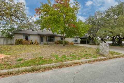 A home in Devine