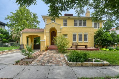 Property photo of 141 E Magnolia Ave, San Antonio, TX 78212