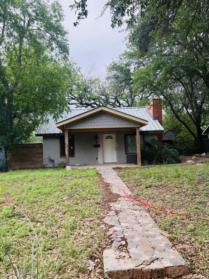 Photo 1 of 15 — 410 Bohme, Uvalde, TX 78801