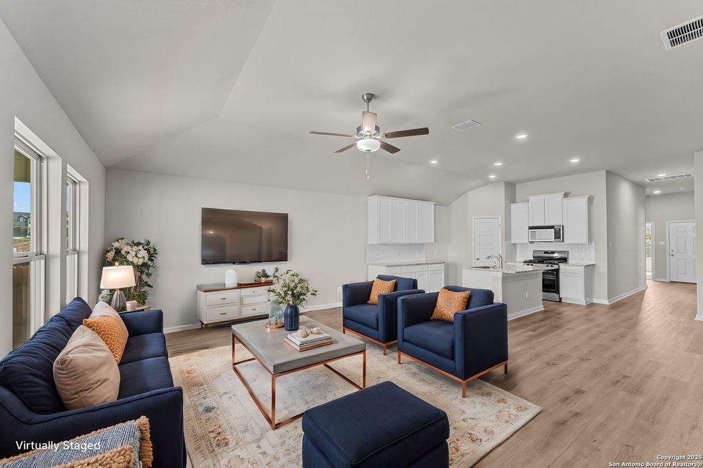 Photo of 1144 Limestone Ridge, Seguin, TX 78155 (MLS # 1898859)